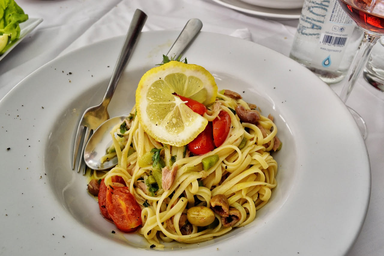 Pasta col tonno: il segreto forse è togliere, non aggiungere