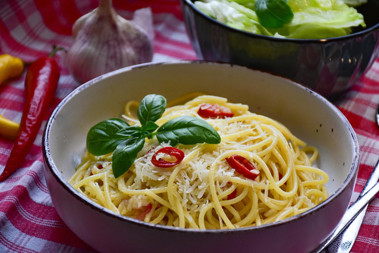 Spaghetti aglio e olio: perché il piatto più facile spesso fallisce