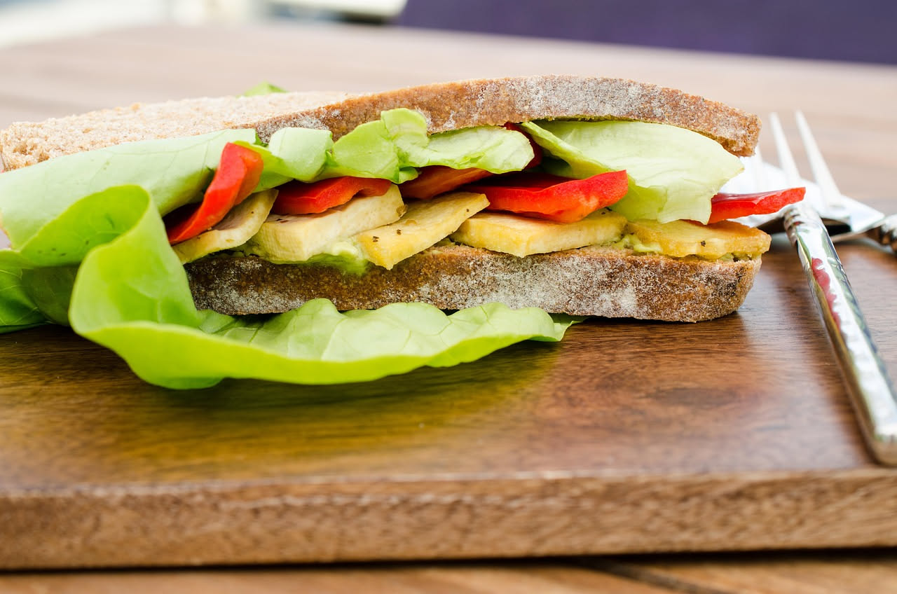 Bread and panelle sandwich