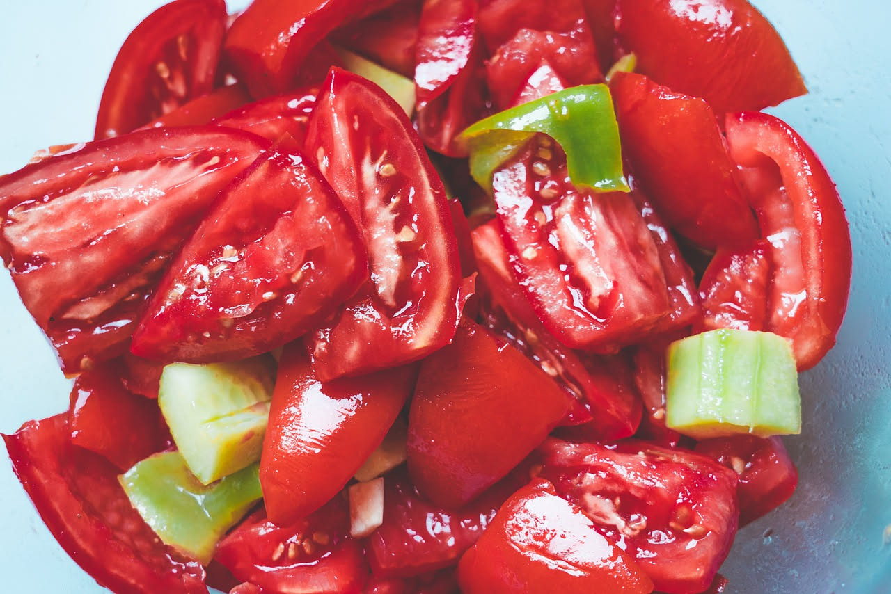 Insalata di pomodori e cipolla