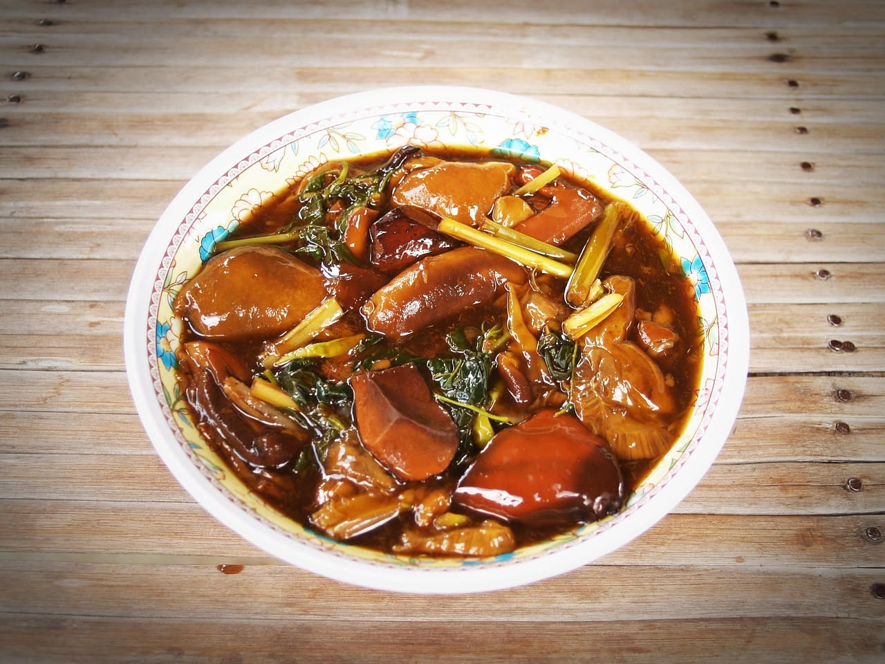 Minestra di funghi porcini