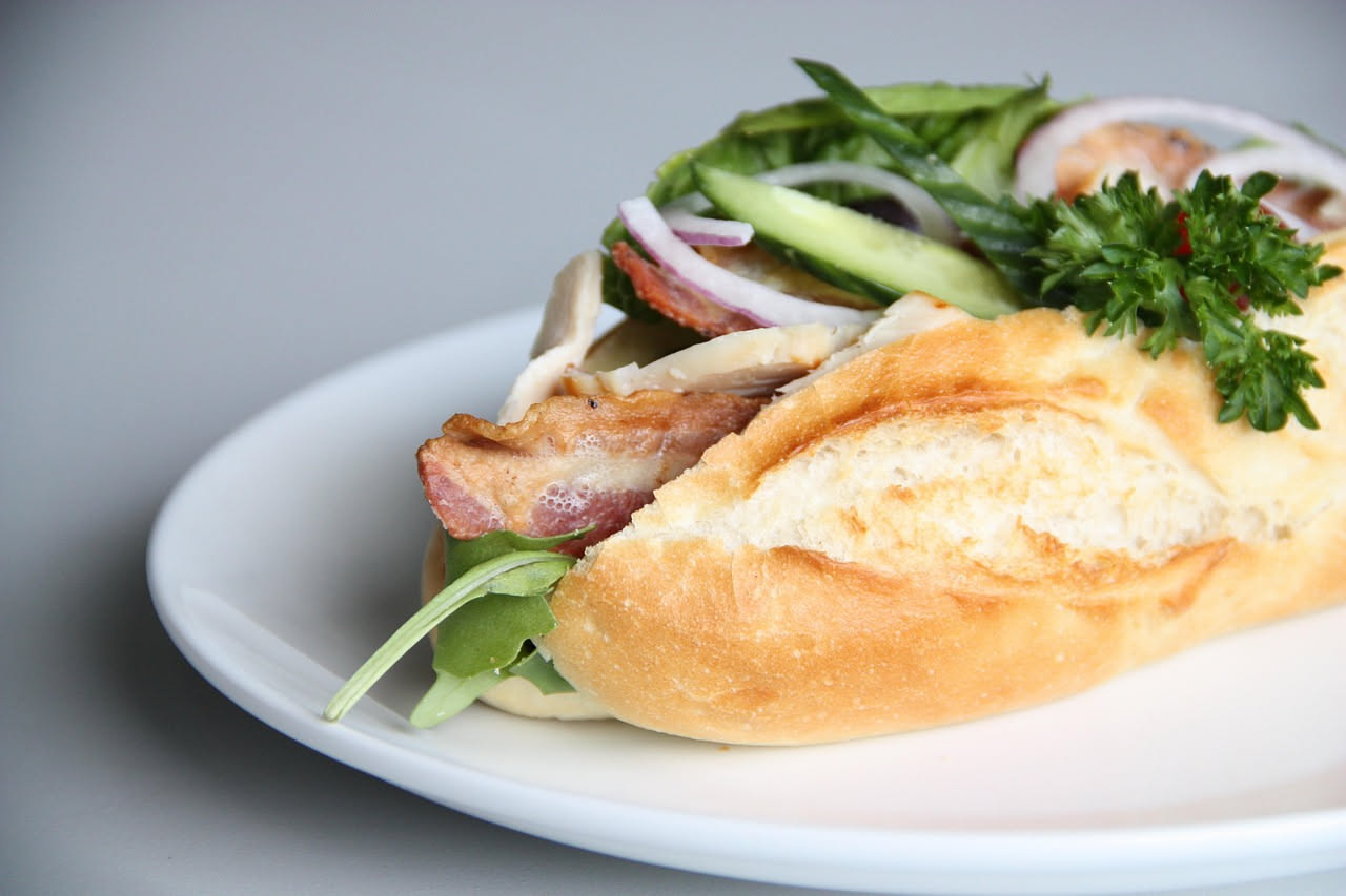 Panino con insalata