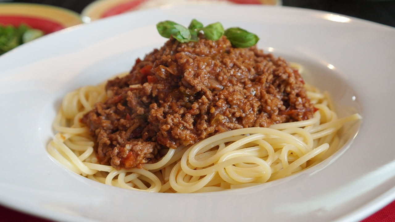 Pasta al ragù napoletano