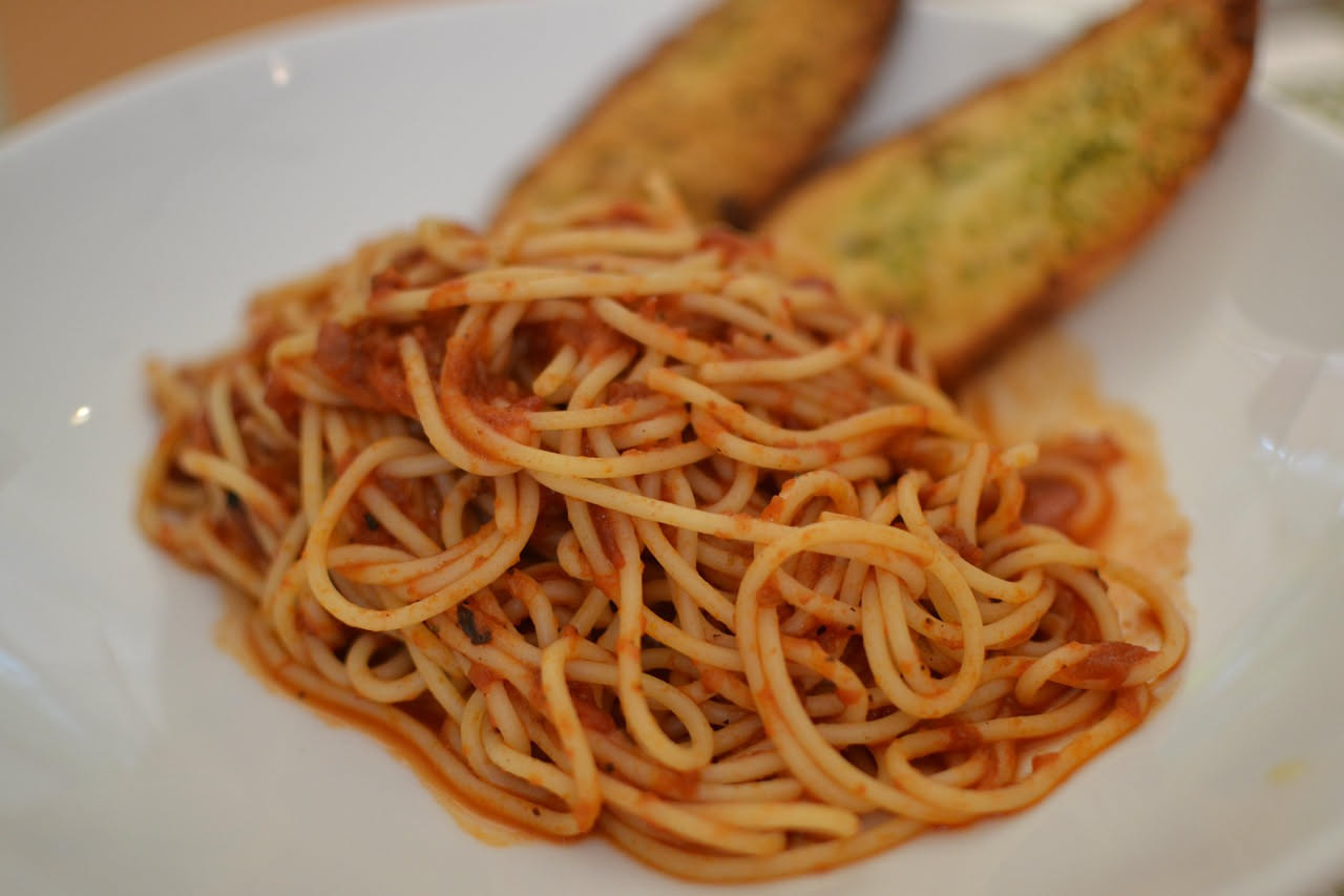 Pasta al sugo di pomodoro