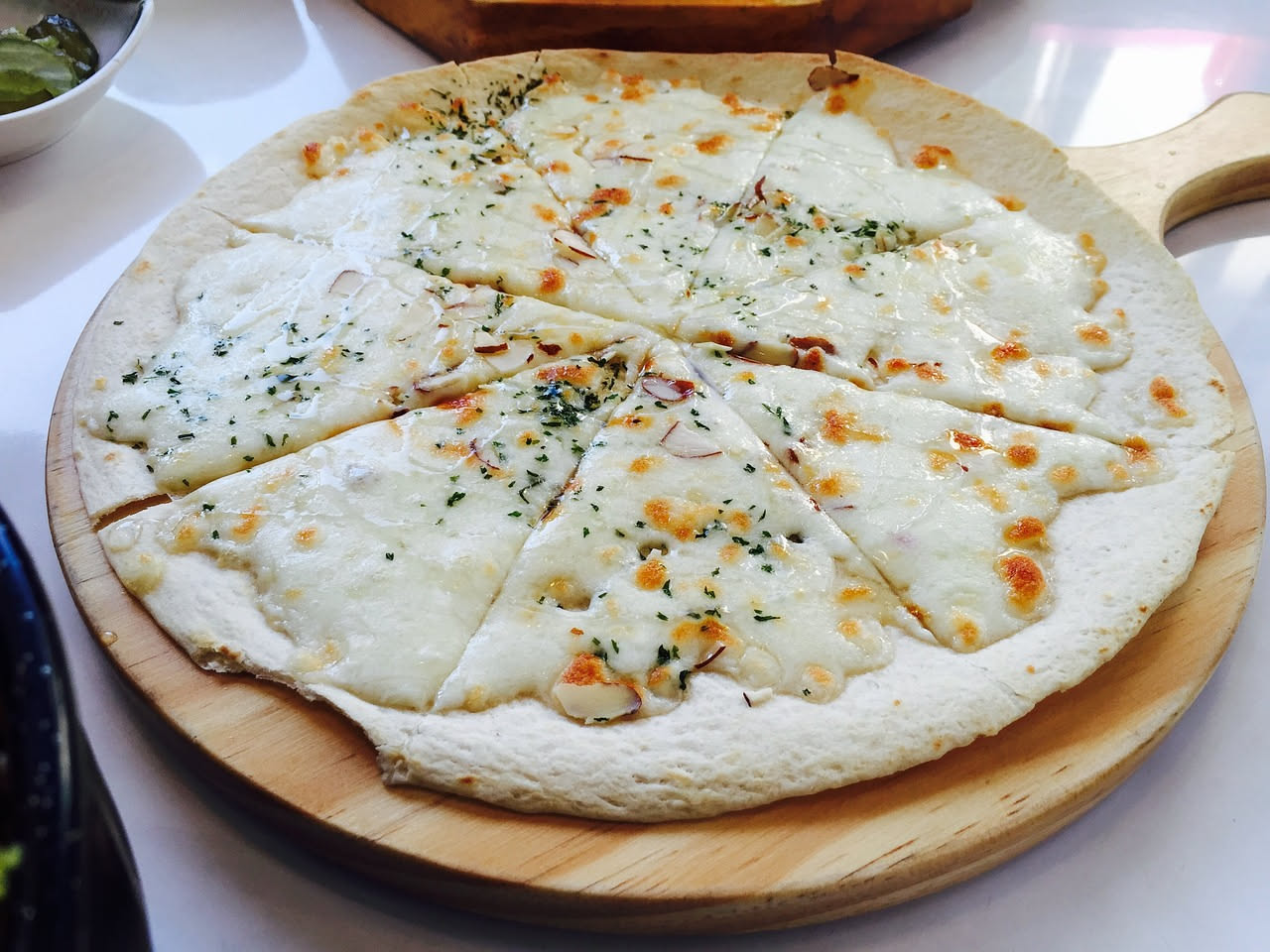 Pizza bianca romana