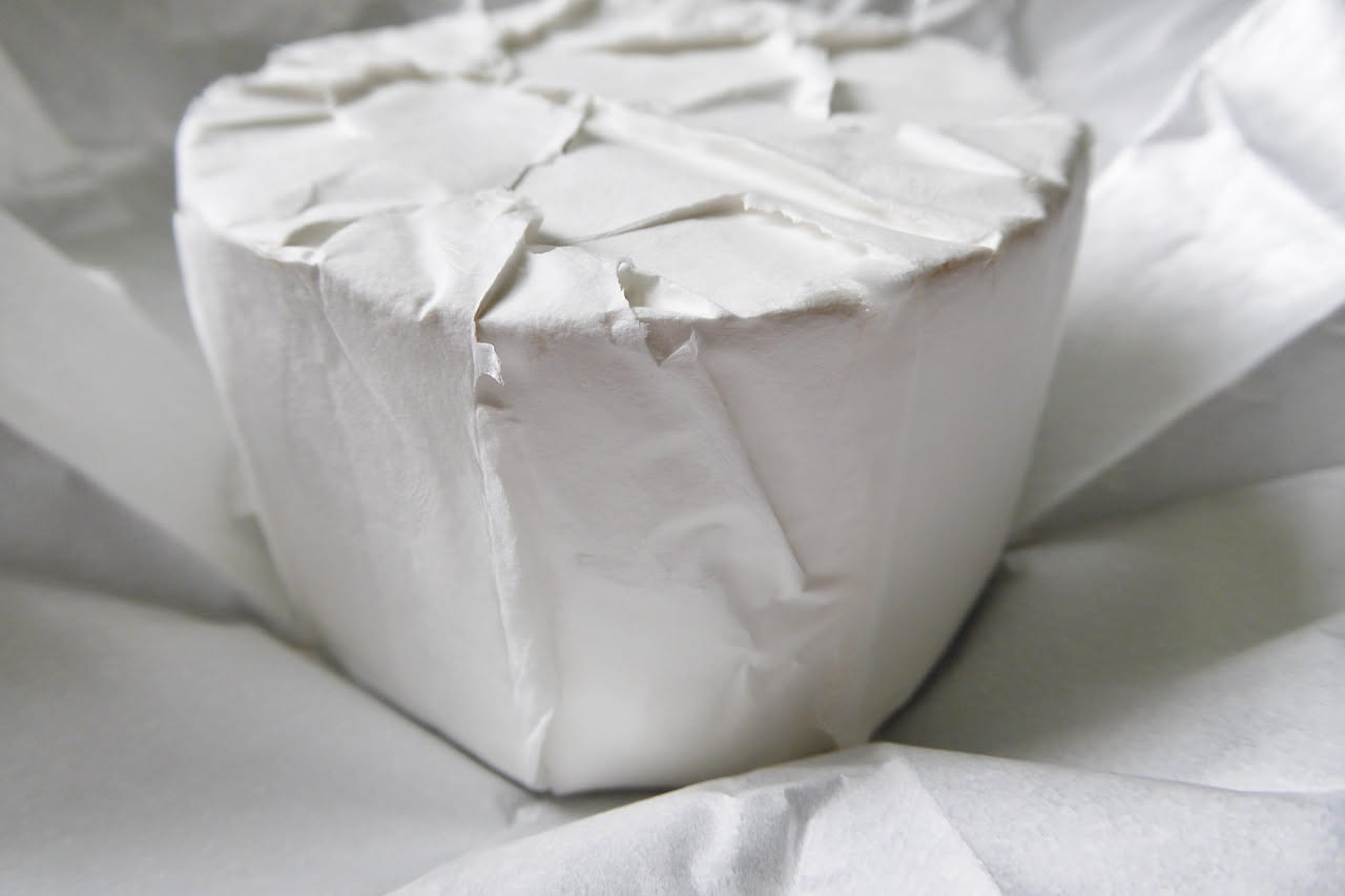 Robiola al tartufo: cremosità avvolgente che nutre con eleganza e leggerezza