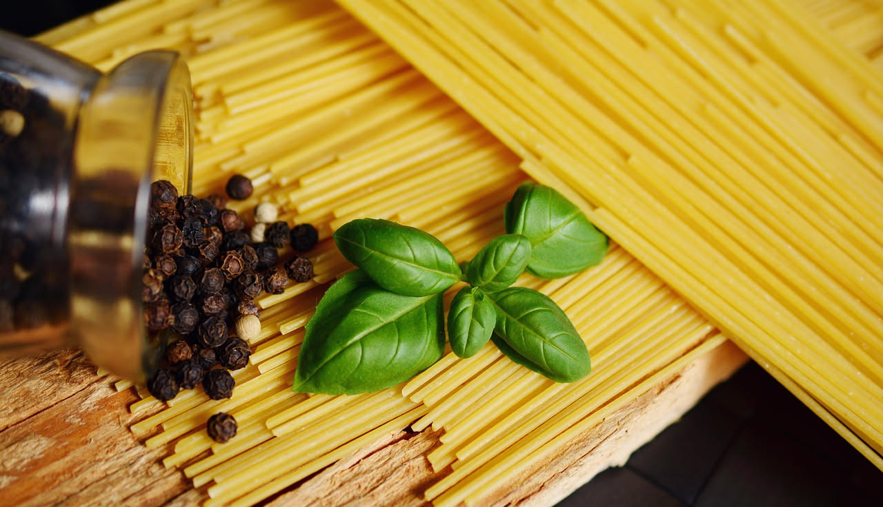 Spaghetti al pomodoro e basilico