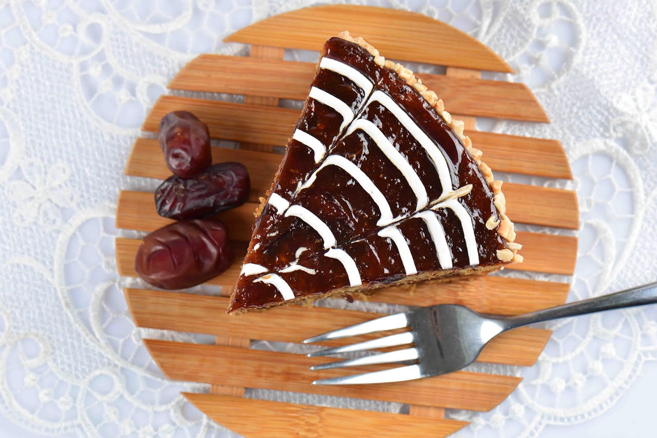 Torta di nocciole e miele