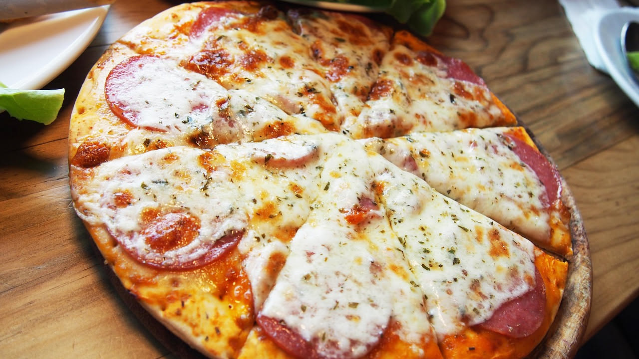 Torta di salsiccia e formaggio